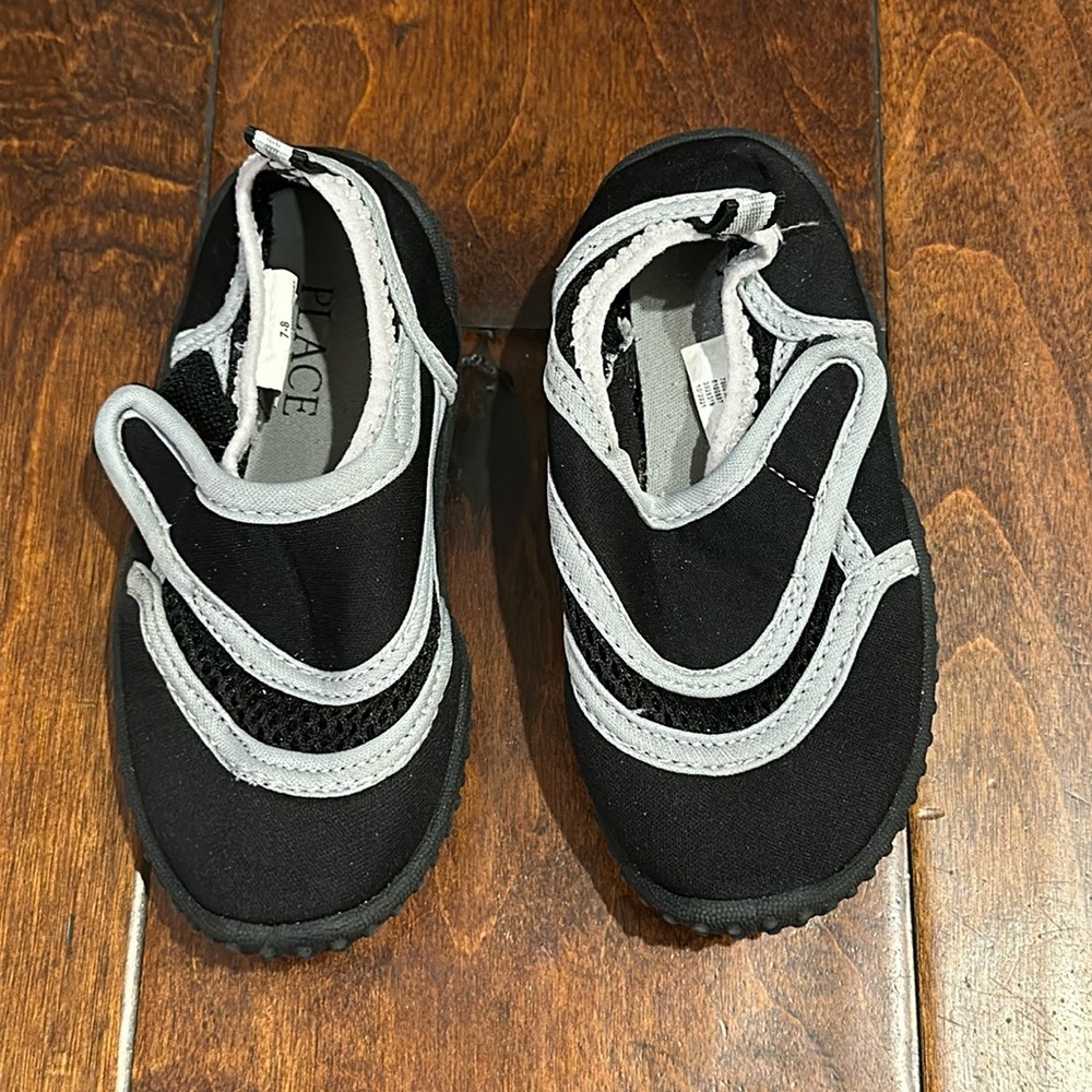 The Children’s Place Toddler Boys Water Shoes